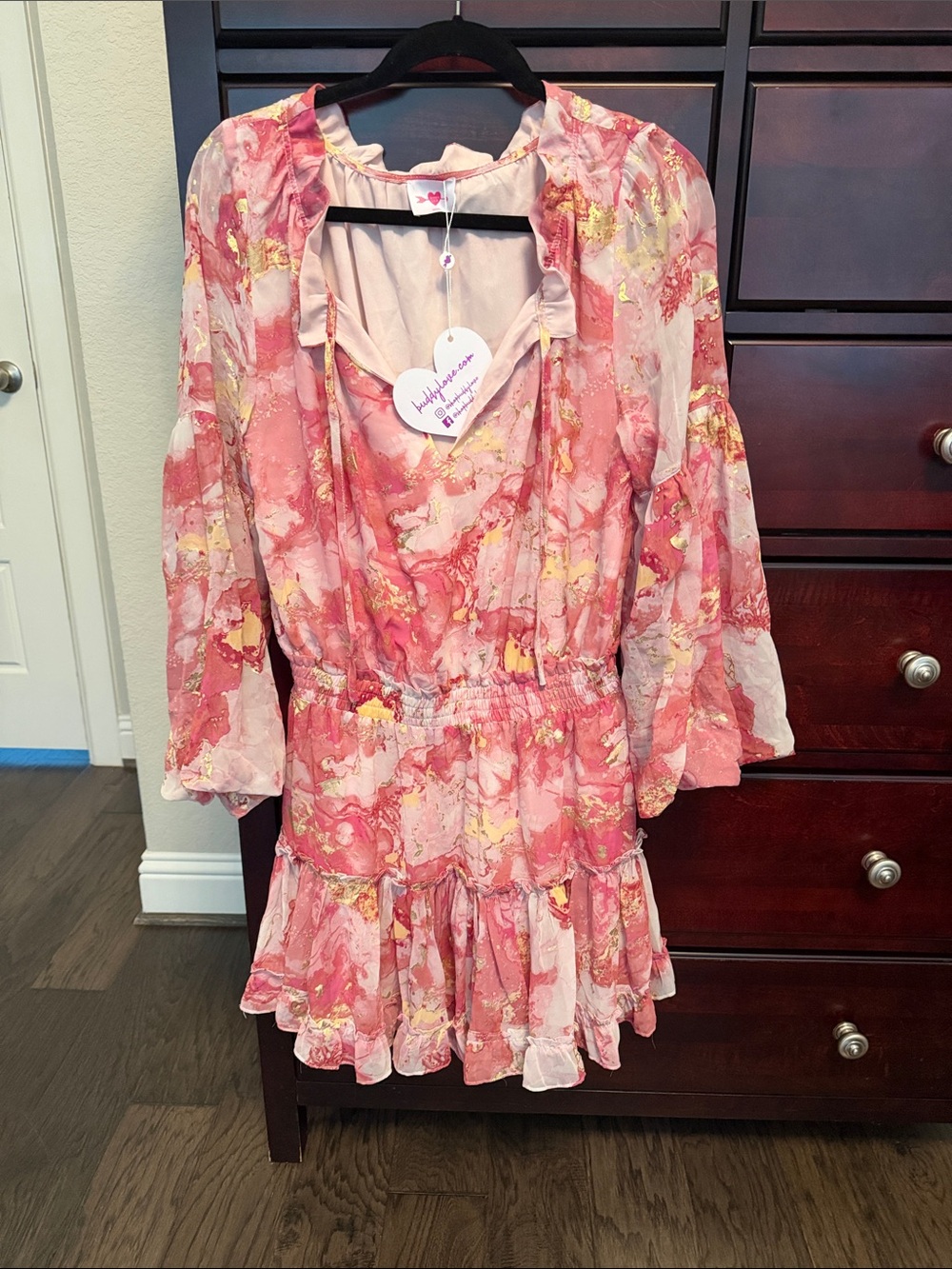 NWT Buddy Love Pink Marble-Print Ruffle Dress with Gold Accents-Medium